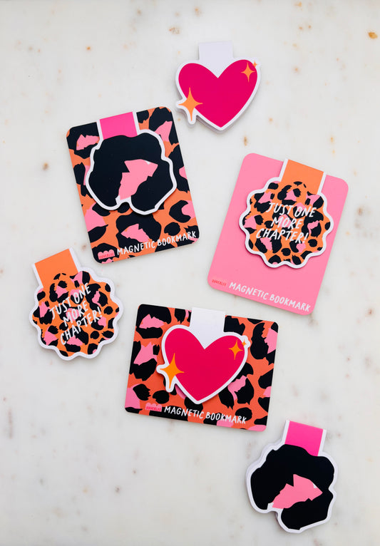 Pink Sparkling Heart Emoji Magnetic Bookmark